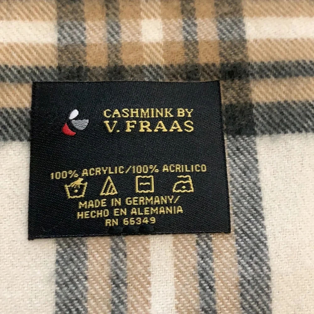 V.FRAAS cashmink red, blue, tan, cream plaid scarf